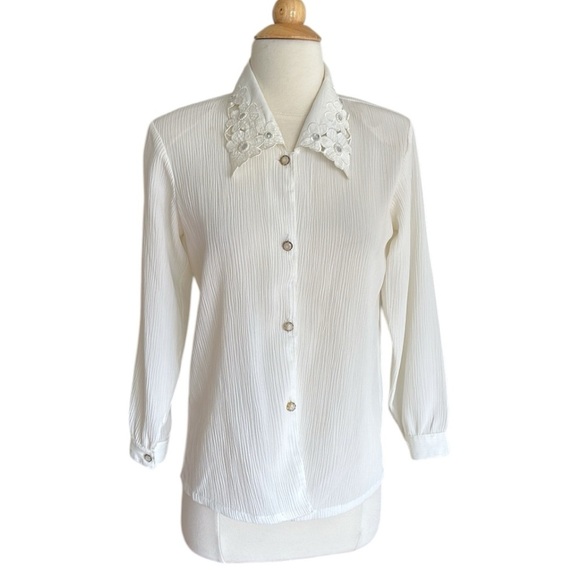 ROYAL DEL Vintage 70s White Crepe Button Down Shirt Lace Embellished Collar S - Picture 1 of 15